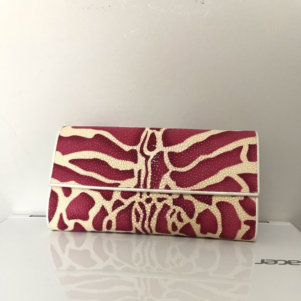 Stingray Leather wallet🌹